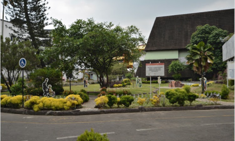 Aktivitas di Museum Negeri Sumatera Utara