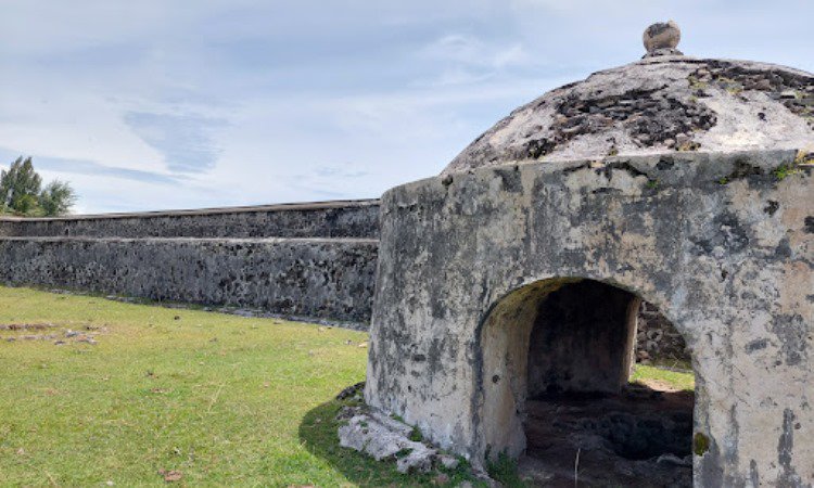 Sejarah Benteng Indra Patra