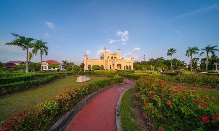 Sejarah Singkat Istana Siak Sri Indrapura