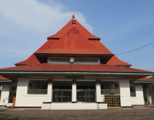 Masjid Jamik Bengkulu – Sejarah, Daya Tarik, Lokasi & Ragam Aktivitas