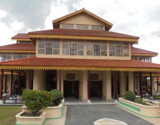 Museum Balai Rung Sri – Sejarah, Koleksi, Lokasi & Keunikan Museum