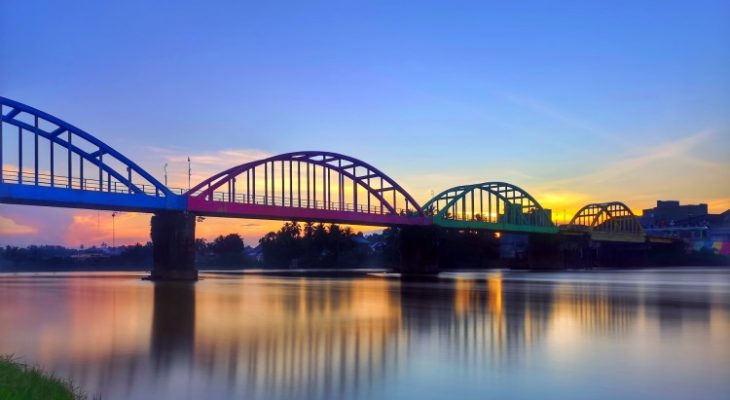 Jembatan Beatrix – Sejarah, Daya Tarik, Lokasi & Ragam Aktivitas