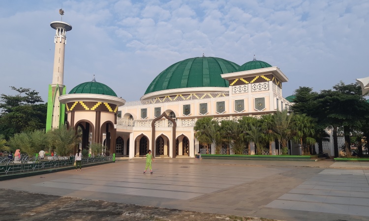 Masjid Taqwa Dan Taman Merdeka