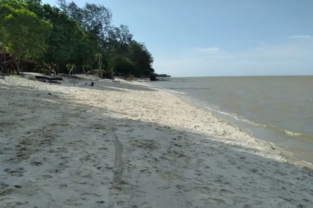 Pantai Klang di Serdang Bedagai