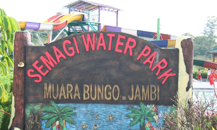Semagi Water Park