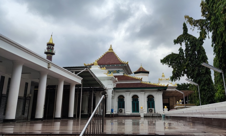 Alamat Masjid Agung Sultan Mahmud Badaruddin II