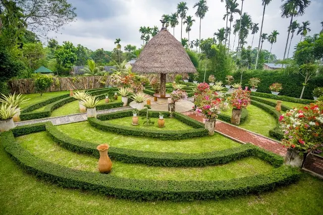 The Le Hu Garden