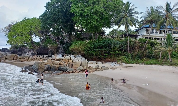 Kegiatan Pantai Tanjung Pesona