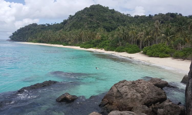 Aktivitas Pulau Senua Natuna