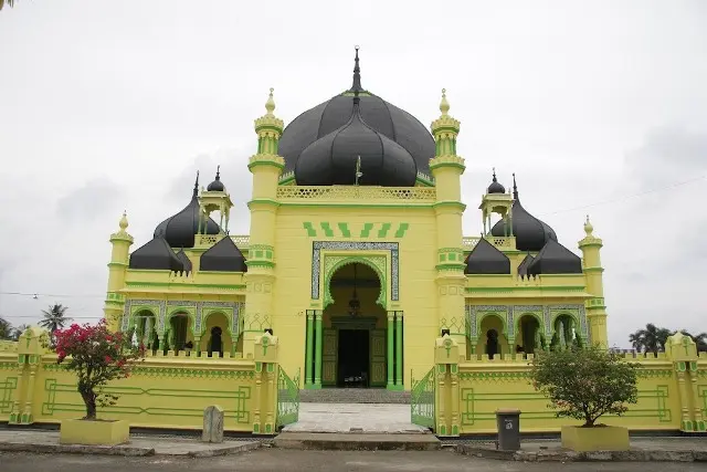 Alamat Masjid Azizi