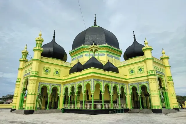 Daya Tarik Masjid Azizi