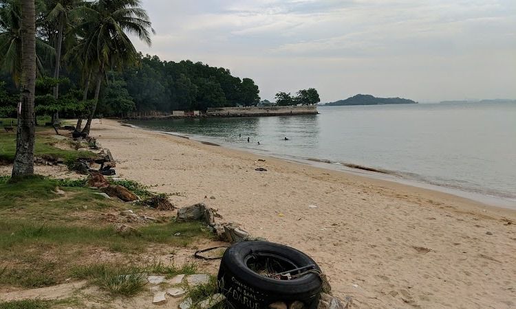 Daya Tarik Pantai Tanjung Pinggir Batam
