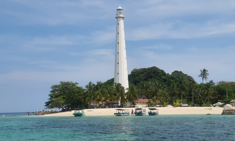 Fasilitas Pulau Lengkuas Belitung