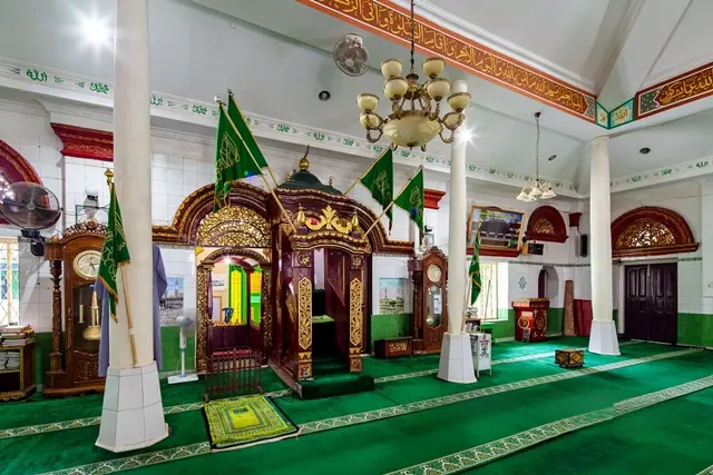 Kegiatan Seru Masjid Suro Palembang