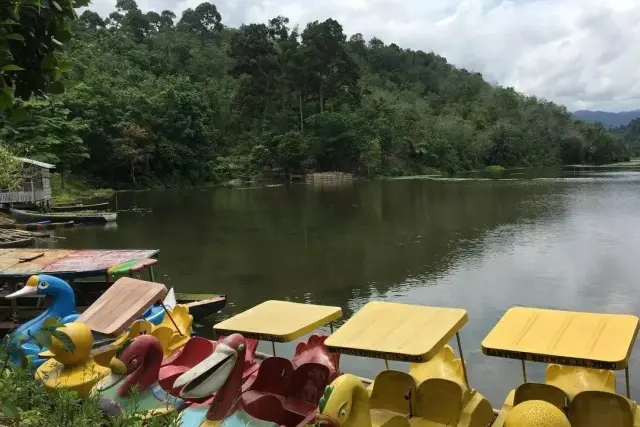 Aktivitas Danau Bukit Layang