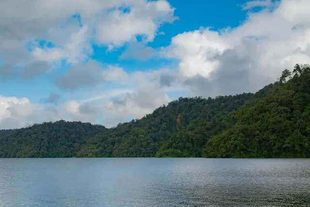 Danau Lau Kawar